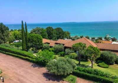 Fegurð Gardavatns Jóga og sjálfsrækt Hotel Riva del Sole útsýni